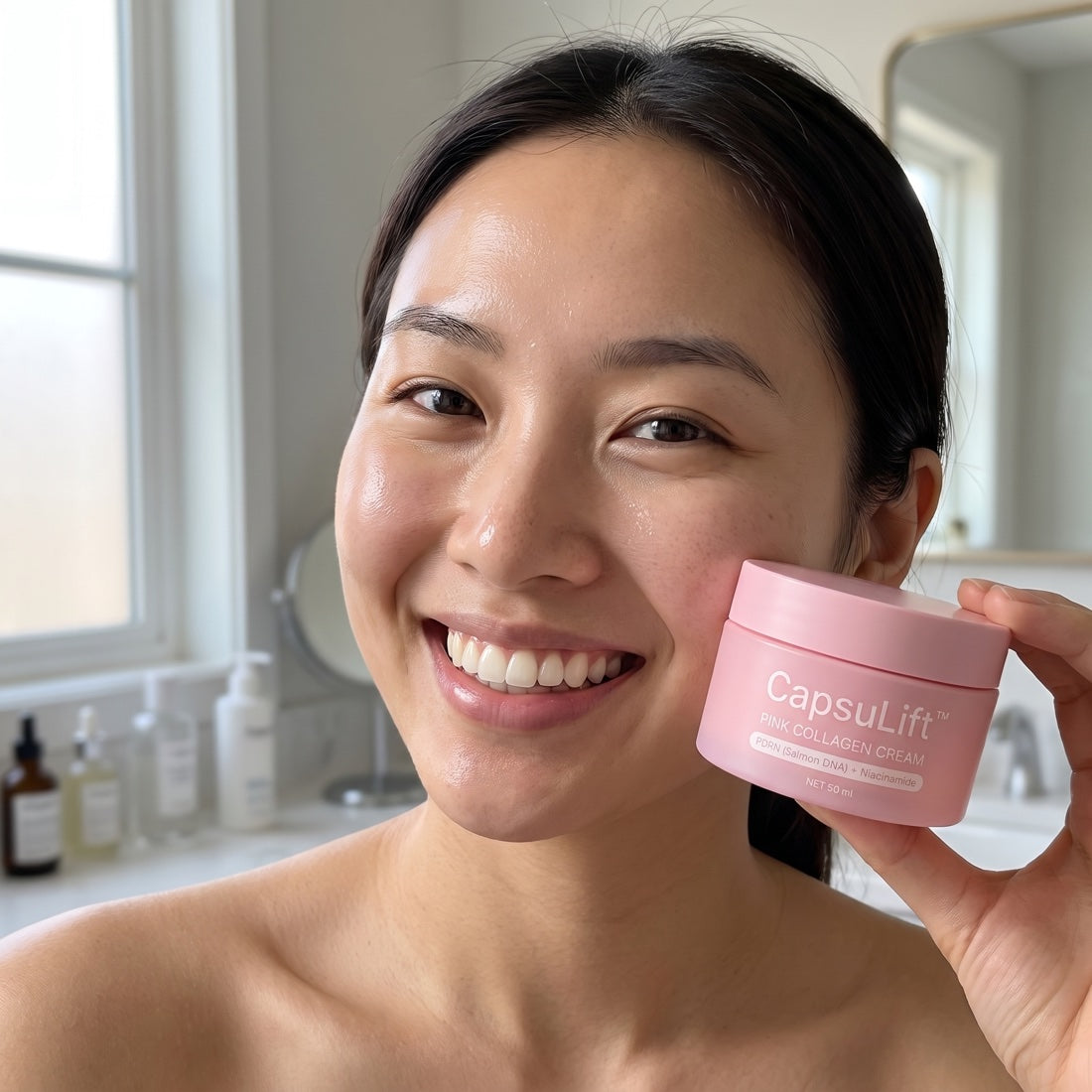 Happy customer with CapsuLift